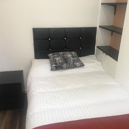 W12 Studios & Rooms Λονδίνο Εξωτερικό φωτογραφία